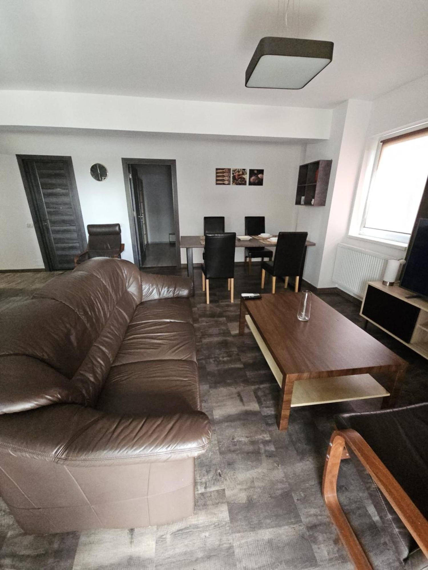 Ferienwohnung Lotus Area On Oradea Exterior foto